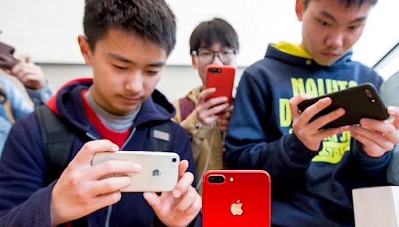 Apple's iPhone Sales in China Plunged in Q1 2024