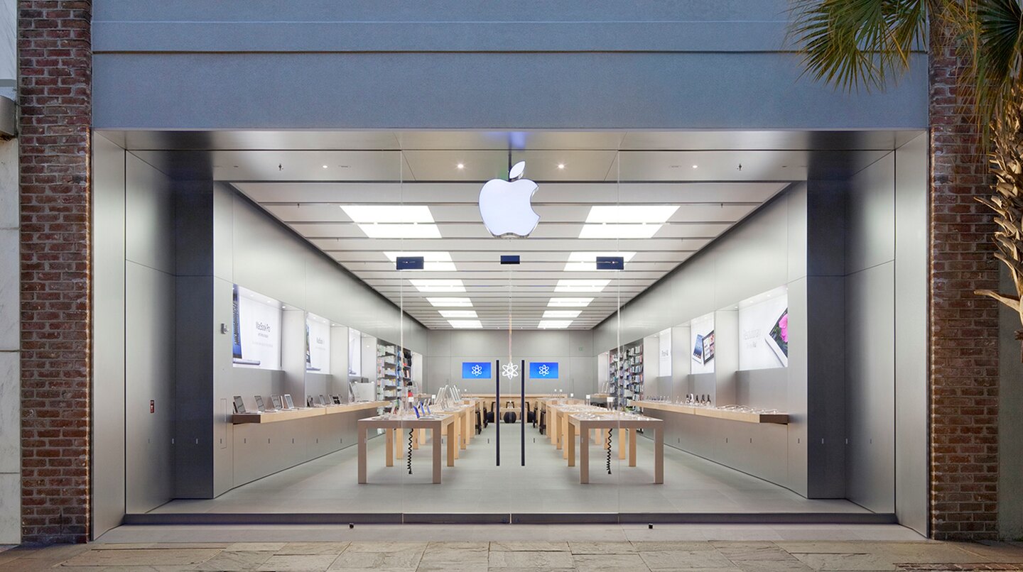 Apple Store Bag Search Settlement Can Proceed Says Judge