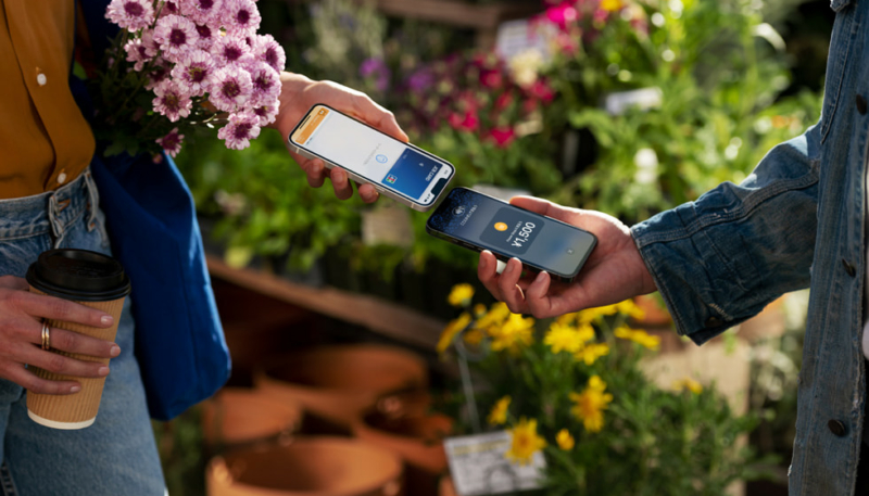 Apple Announces Tap to Pay on iPhone Launch in Japan