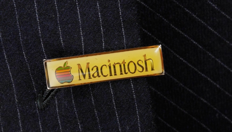 Steve Jobs’ Iconic 1984 Macintosh Ad Suit Now Up For Auction – Matching Ties Are Available Also